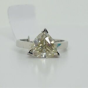 2.51ct MOISSANITE ring size 7